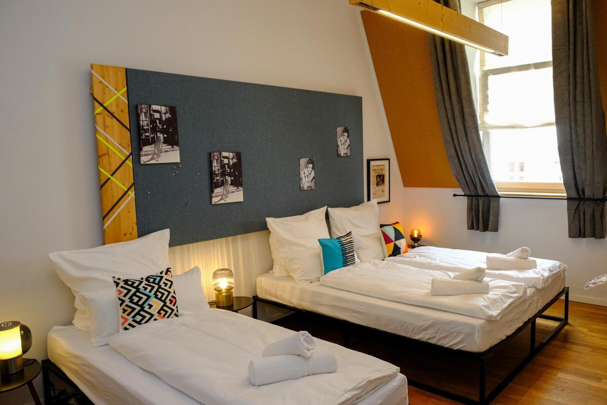 Roof&chill Loft I Overthetop 2-level I 170m2 I 2 Baeder I Bachelor I Familien I Gruppen I Events Appartement *