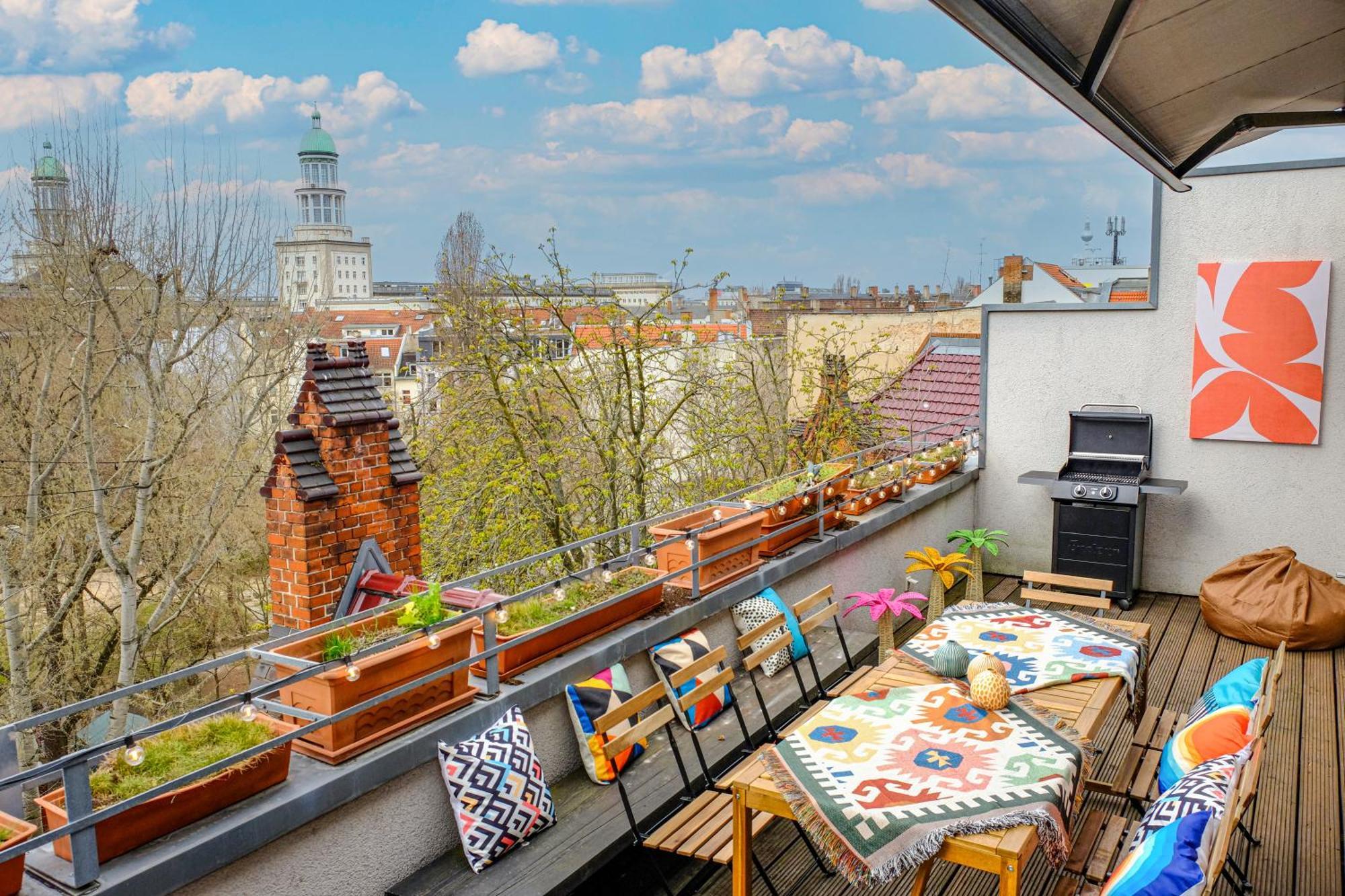 Roof&chill Loft I Overthetop 2-level I 170m2 I 2 Baeder I Bachelor I Familien I Gruppen I Events Berlijn